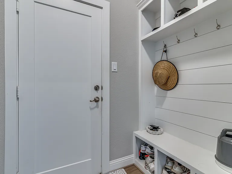268 Cisco Trl — Photo 32