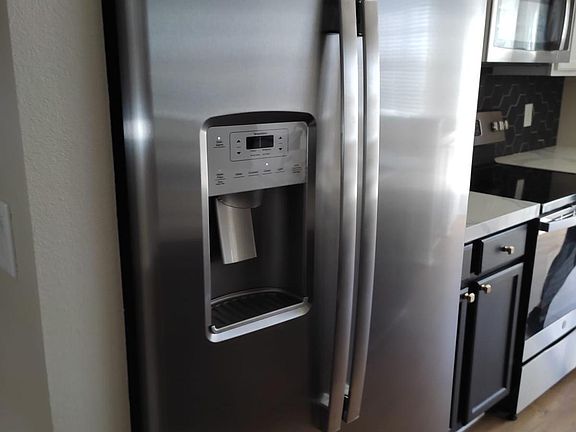 2nd image of 9136 Camden Gardens St