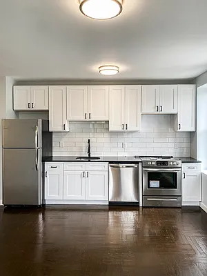 Rented by Compass | media 9