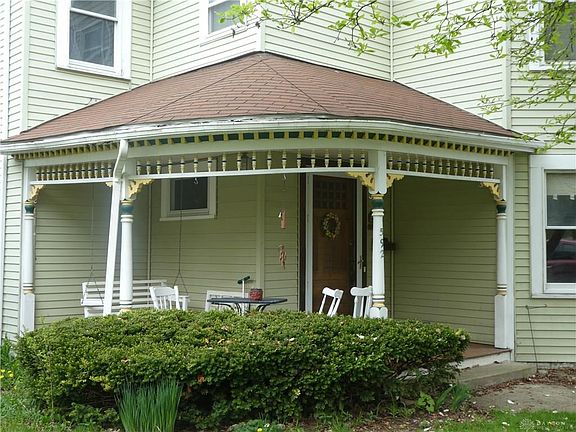 2nd image of 592 S Detroit St