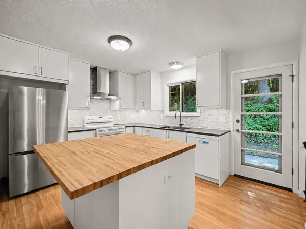 1644 Kilmer Ave, Saint Louis Park, MN 55426