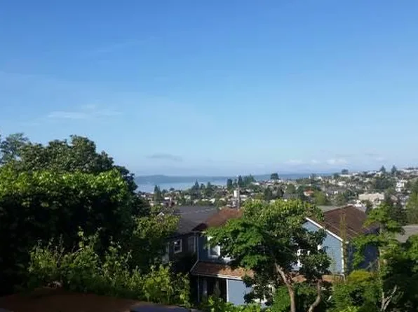 2445 28th Ave W, Seattle, WA 98199