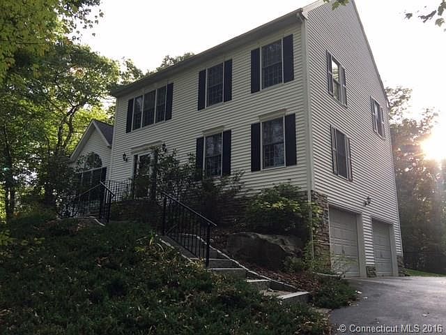 2nd image of 7 Pepperbush Ln