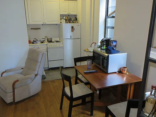 Rented by Majesty Management | media 33