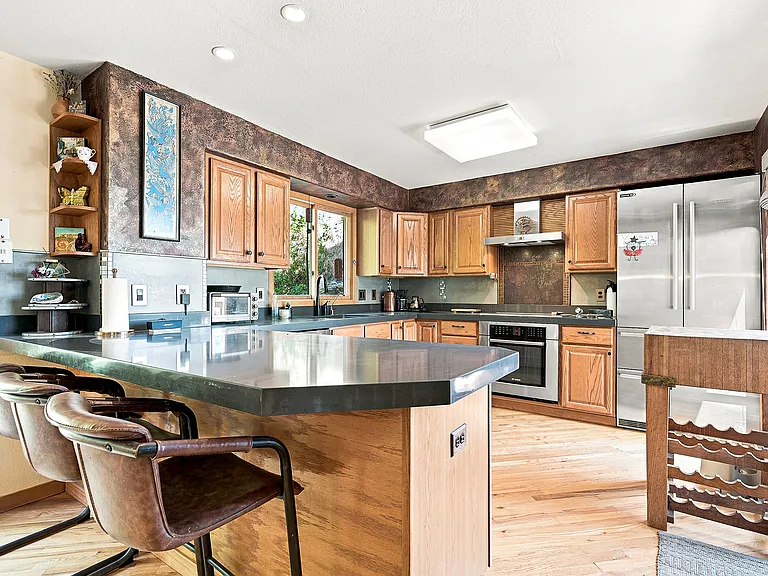 551 Aspen Dr — Photo 6
