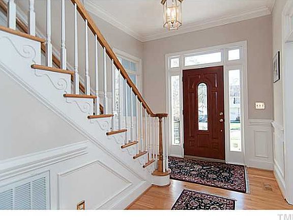 2nd image of 7600 Amesbury Dr