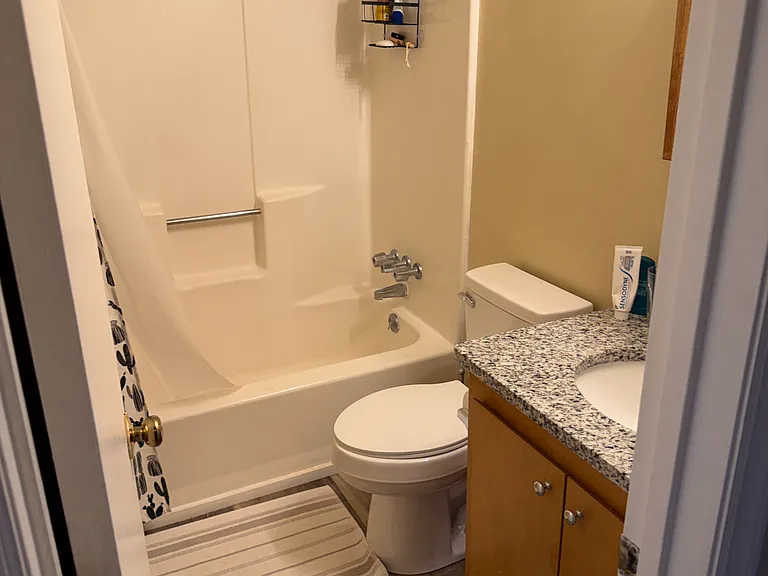 1076 Marsh Court Ln — Photo 16
