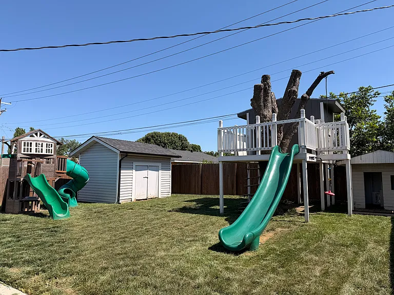 1402 SW 66th St — Photo 29