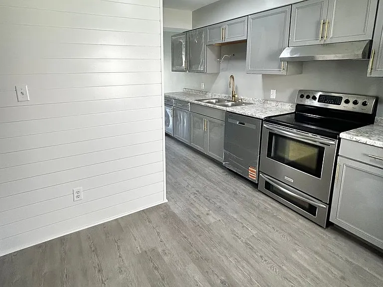 Willow Trace Apartments — Photo 9