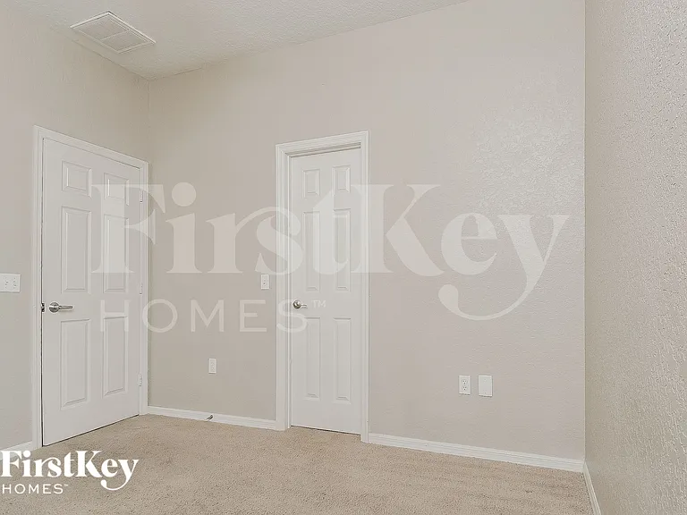 10611 Carloway Hills Dr — Photo 15