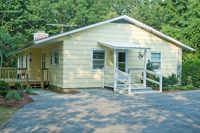 2nd image of 43 Varna Ln
