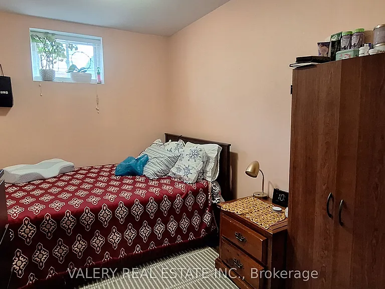 59 Casabel Dr #LOWER — Photo 5