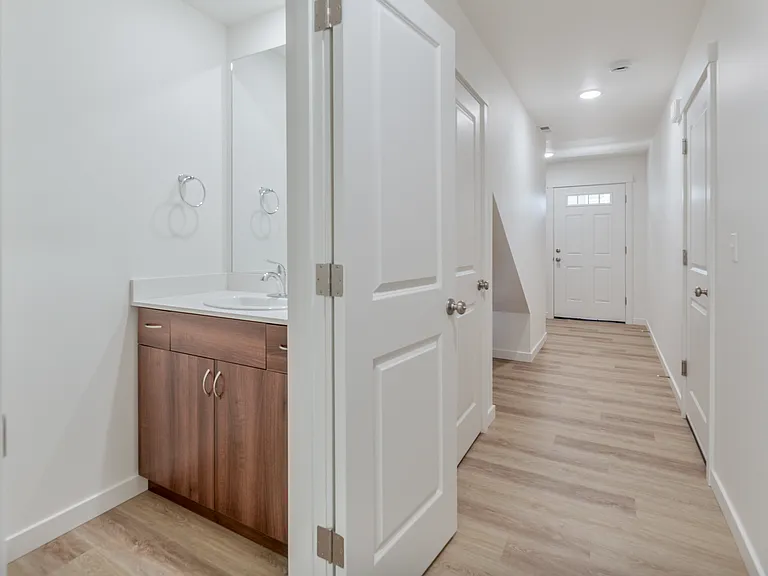 2711 Niki Ln #A6 — Photo 6