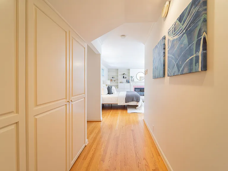 2840 SW Fern St — Photo 44
