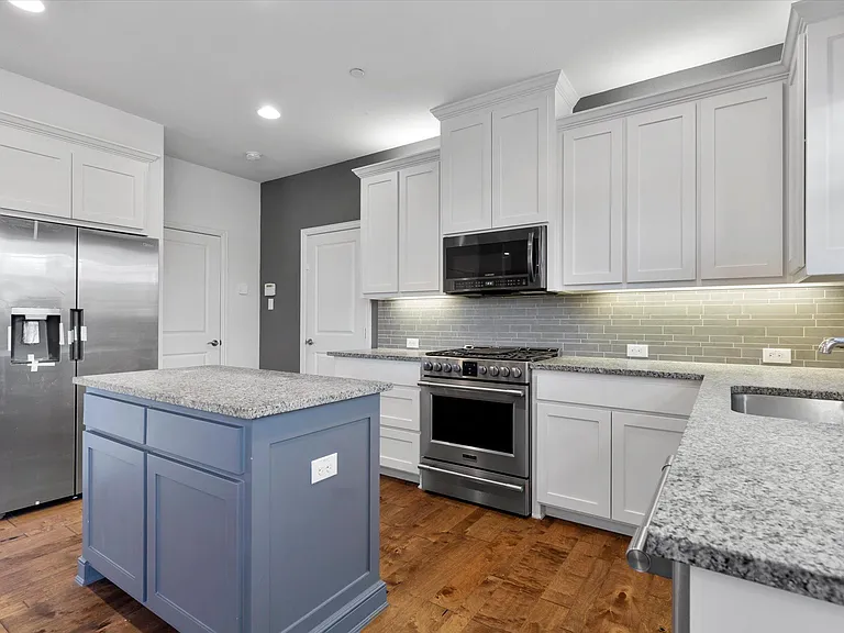6297 Davison Way — Photo 8