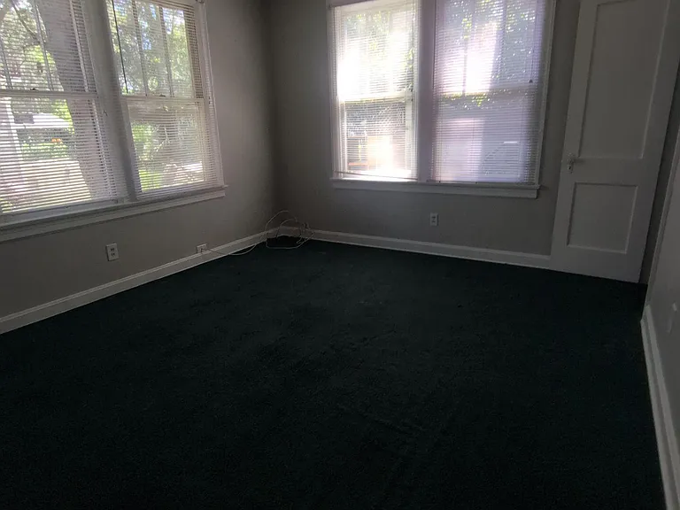 811 Mackinaw St — Photo 11