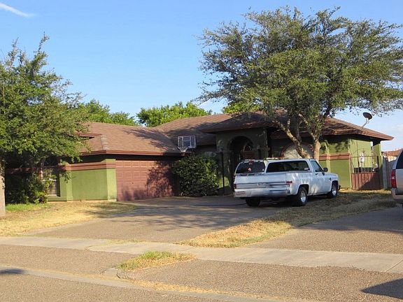 2nd image of 1907 Silverwood Dr