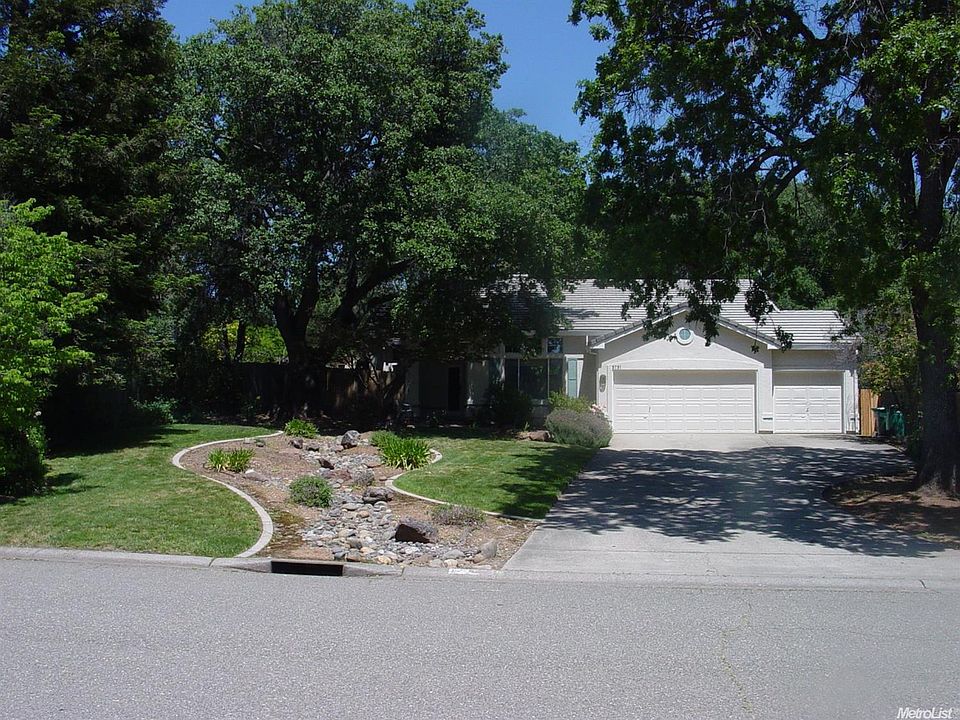 1st image of 3731 Antilles Dr