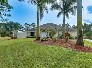 907 Sierra Pl NE, Palm Bay, FL 32907
