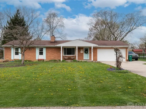 421 Coronado Trl, Enon, OH 45323