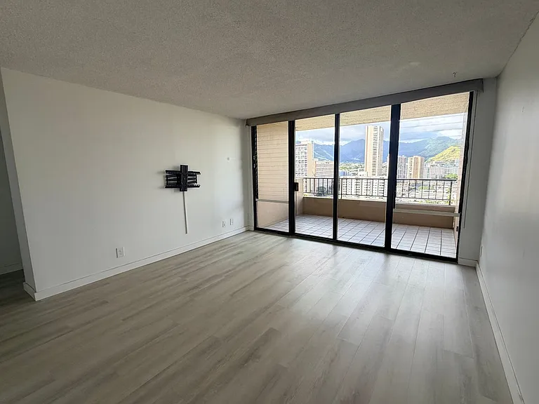 2121 Ala Wai Blvd #1702 — Photo 5