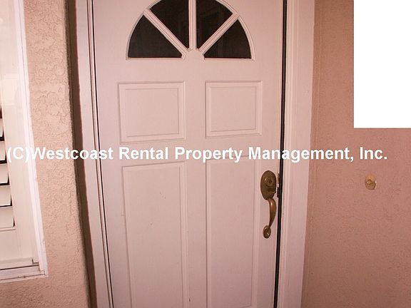 3rd image of 630 Baywood Ln Unit D