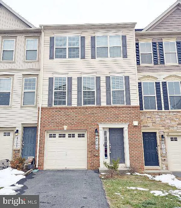 4705 Verdana Loop
