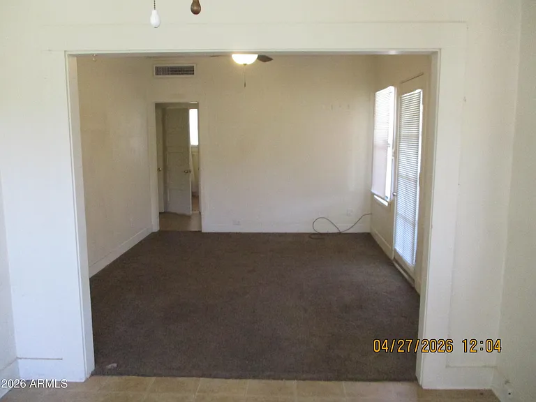 309 14th Ter — Photo 2