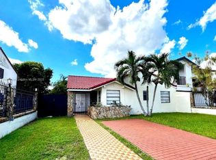 902 SW 126th Ave, Miami, FL 33184
