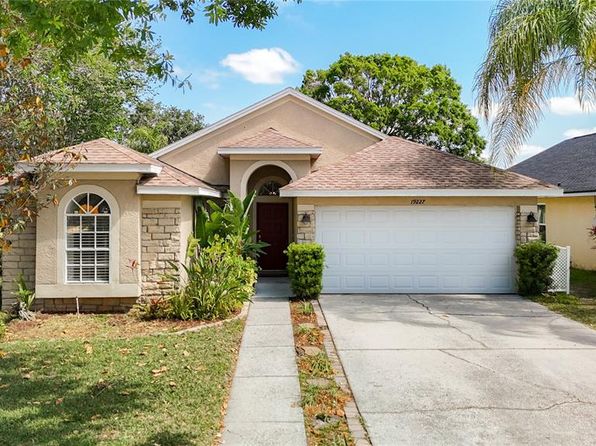 19227 Garden Quilt Cir, Lutz, FL 33558