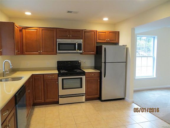 2nd image of 794 South St Unit 1