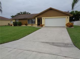 242 SW 44th St, Cape Coral, FL 33914