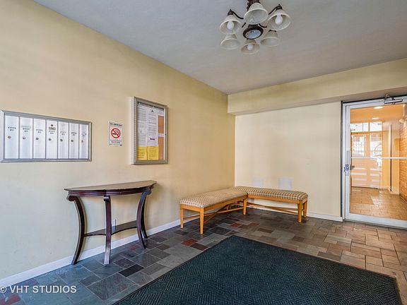 2nd image of 5953 N Kenmore Ave APT 101