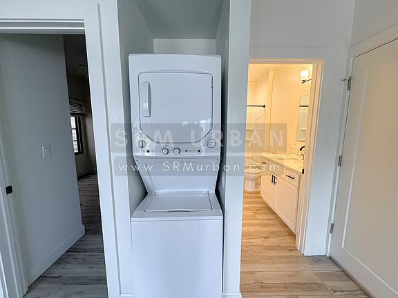 5th image of 3922 8th Ave APT 9