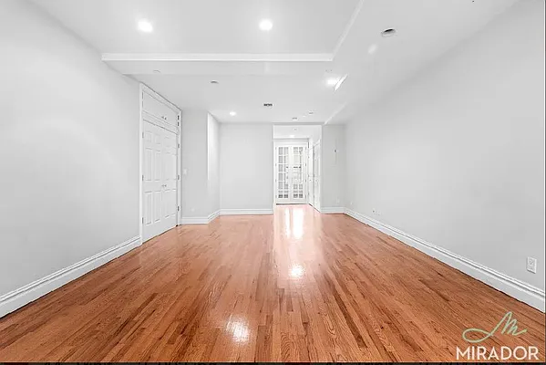 Rented by Mirador Real Estate | media 5