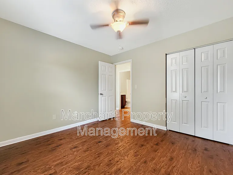 657 Chartwell Dr — Photo 15