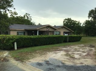 5676 Cedar Rd, Blackshear, GA 31516