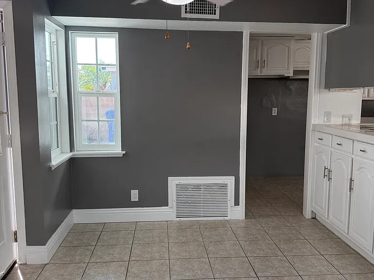 13833 Fairgrove Ave — Photo 9