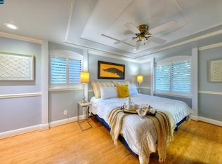 5 Range Ct, Hercules, CA 94547