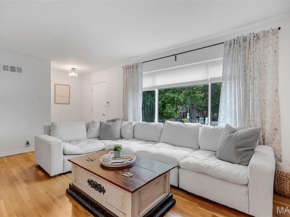4th image of 3456 Tedmar Ave