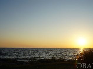 3910 Ivy Ln, Kitty Hawk, NC 27949