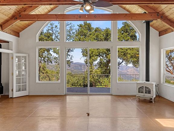 4th image of 39537 Laurel Springs Rd