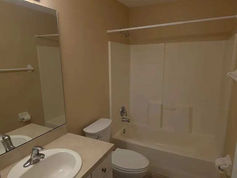 734 S Grand Hwy — Photo 11