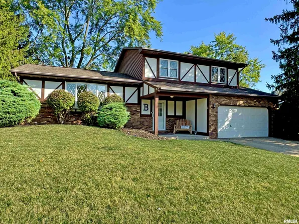 1307 W Kingsway Dr, Peoria, IL 61614