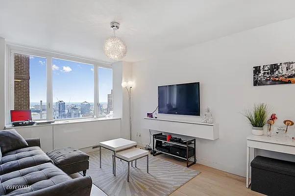 Rented by Corcoran | media 1