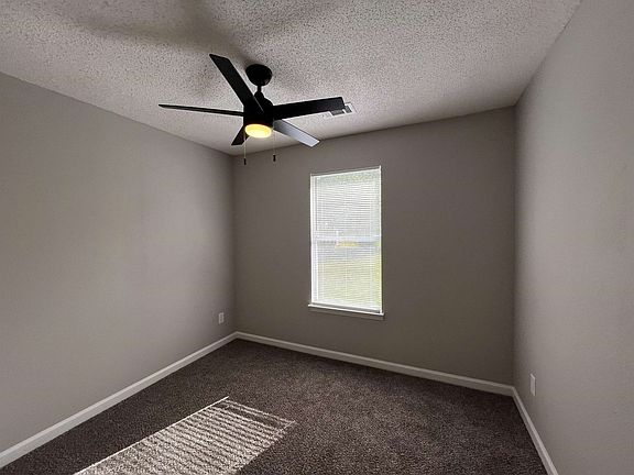 3rd image of 2536 Labonte Dr