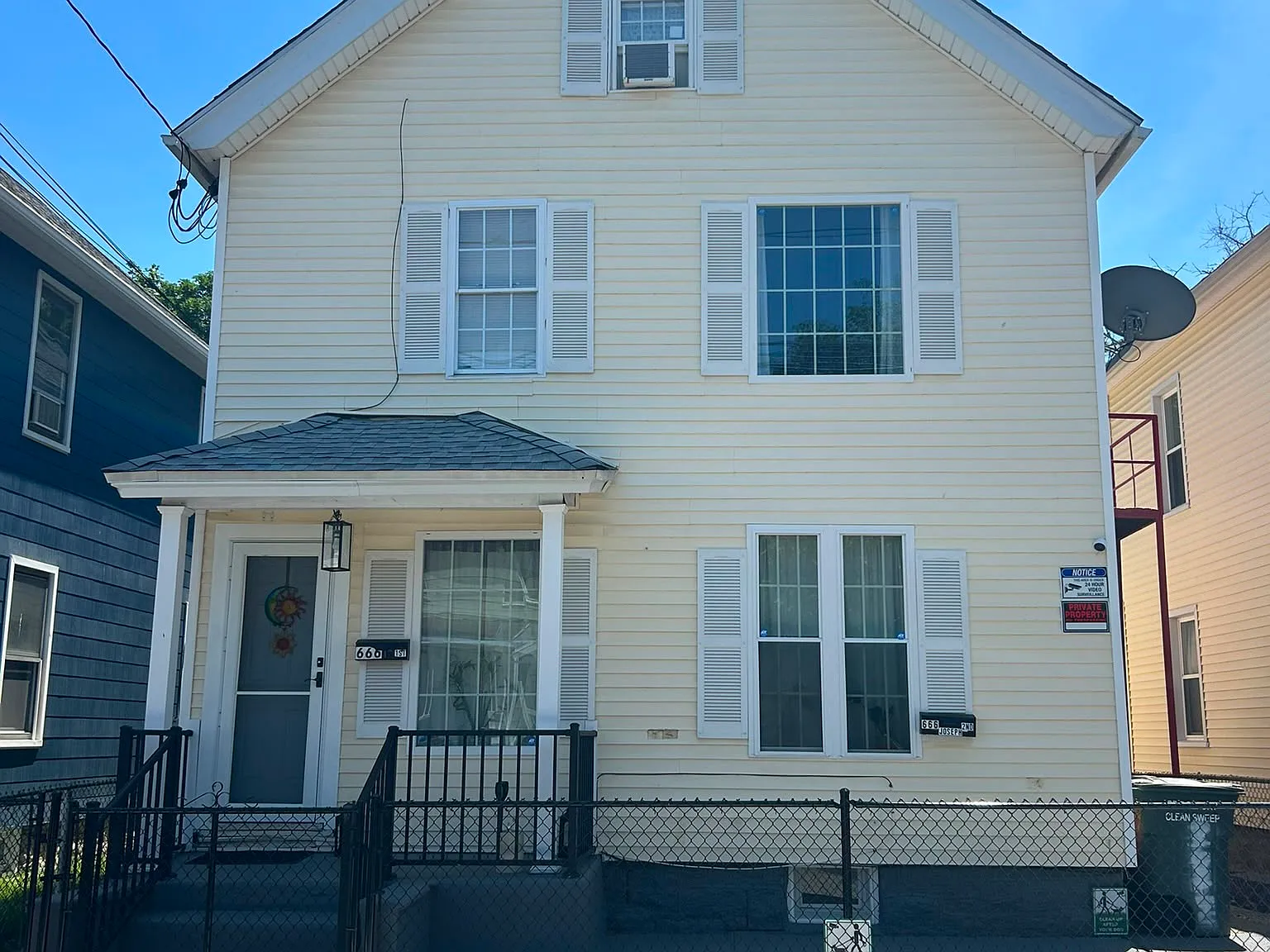 1 bed, 315 sqft, $1,300 — Photo 1