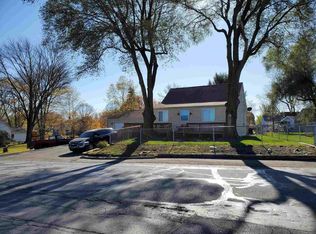 108 Clingerman Ave, Churubusco, IN 46723