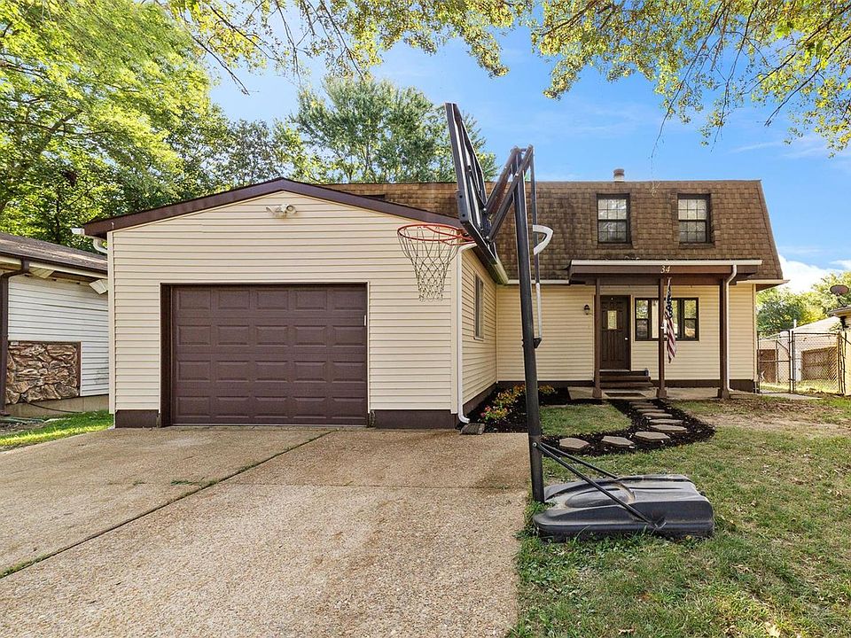 2nd image of 34 Cedar Dr