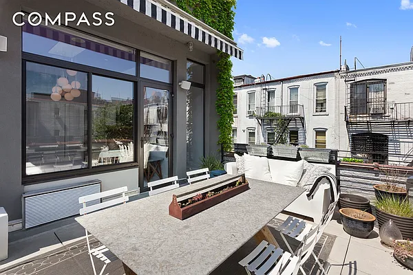 Sold by Compass | media 24